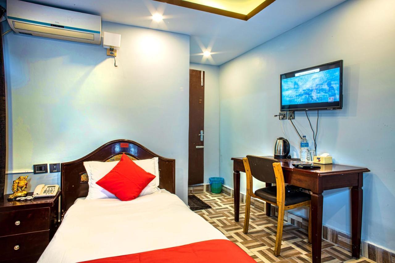 Hotel Bnb Mhepi カトマンズ エクステリア 写真